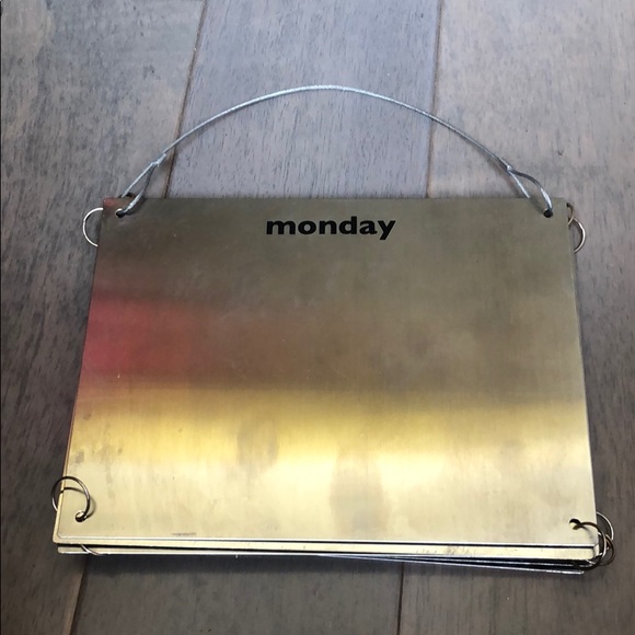 Other - Metal magnetic wall hanging for organizing!